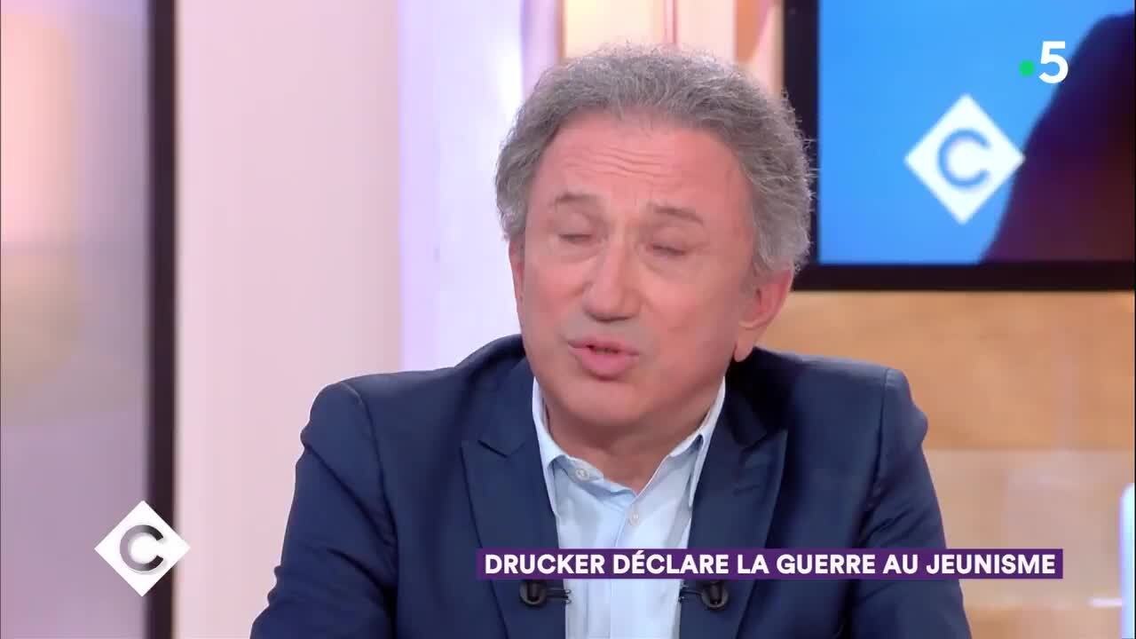 VOICI Michel Drucker parle de son dernier adieu à Johnny