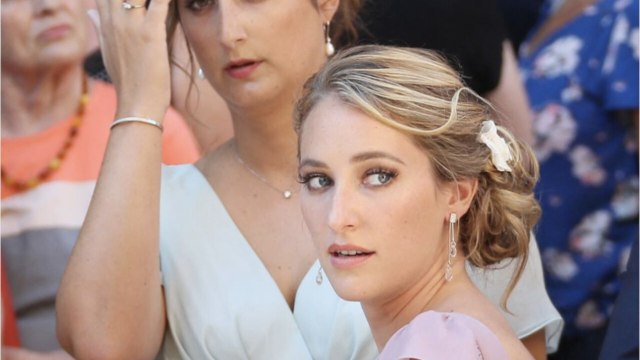 GALA VIDEO - Qui est Clémence Hollande, la fille discrète de Ségolène Royal et François Hollande ?