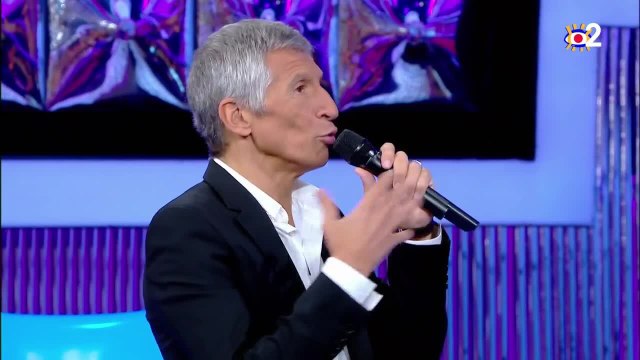 GALA VIDEO - N'oubliez pas les paroles : Nagui touché par l’attention d’un candidat