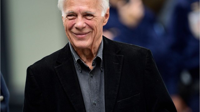 GALA VIDEO - Mort de Guy Bedos : Nicolas préfère taire la maladie dont souffrait son père.