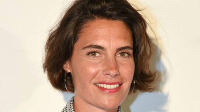 VOICI Alessandra Sublet se fait lyncher par la Toile à cause d’un cliché avec sa grand-mère