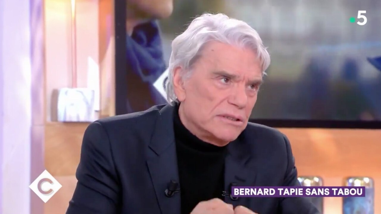 VOICI Bernard Tapie : comment Johnny Hallyday l’a inspiré dans son combat contre le cancer