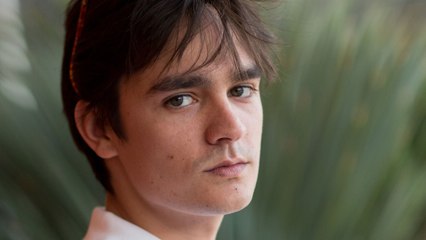 VOICI Alain-Fabien Delon a retrouvé un chat mort dans le congélateur de son père