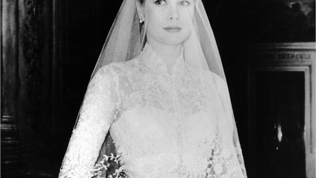 GALA VIDÉO - Le saviez-vous ? Grace Kelly a été en couple avec un acteur français