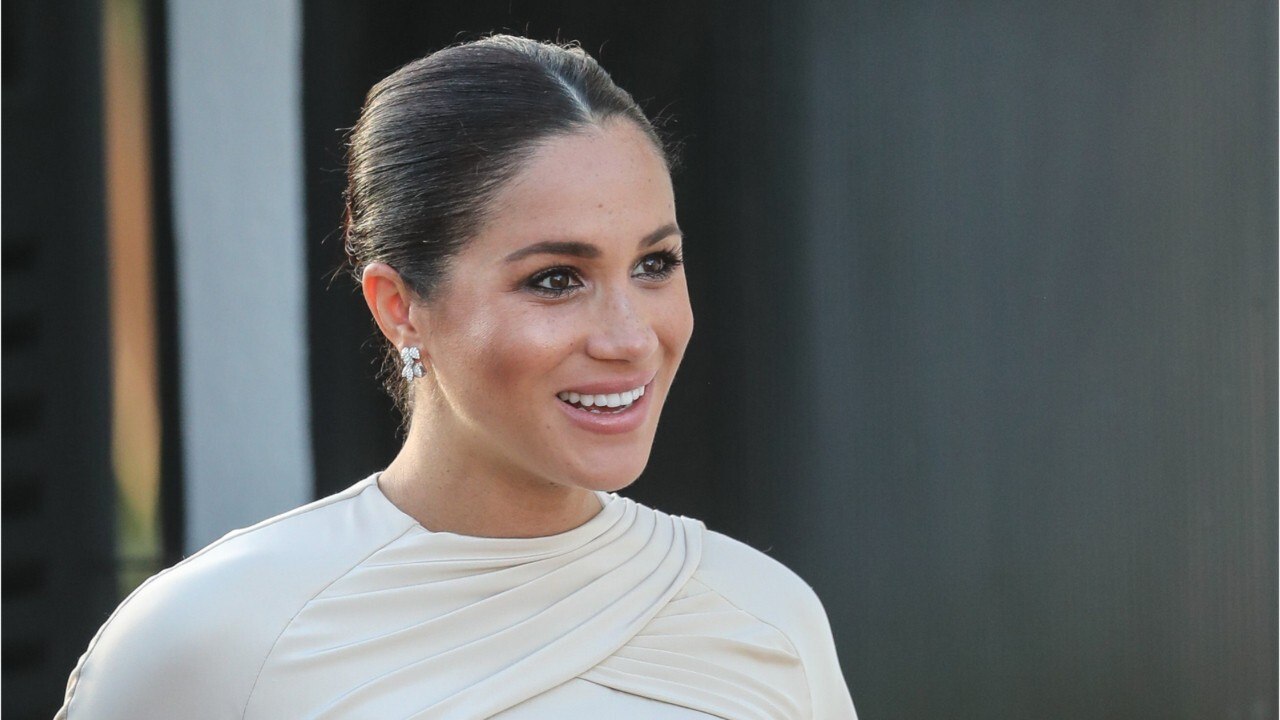 VOICI - Pourquoi Meghan Markle a-t-elle envoyé une lettre d’excuses à ses anciennes amies ?