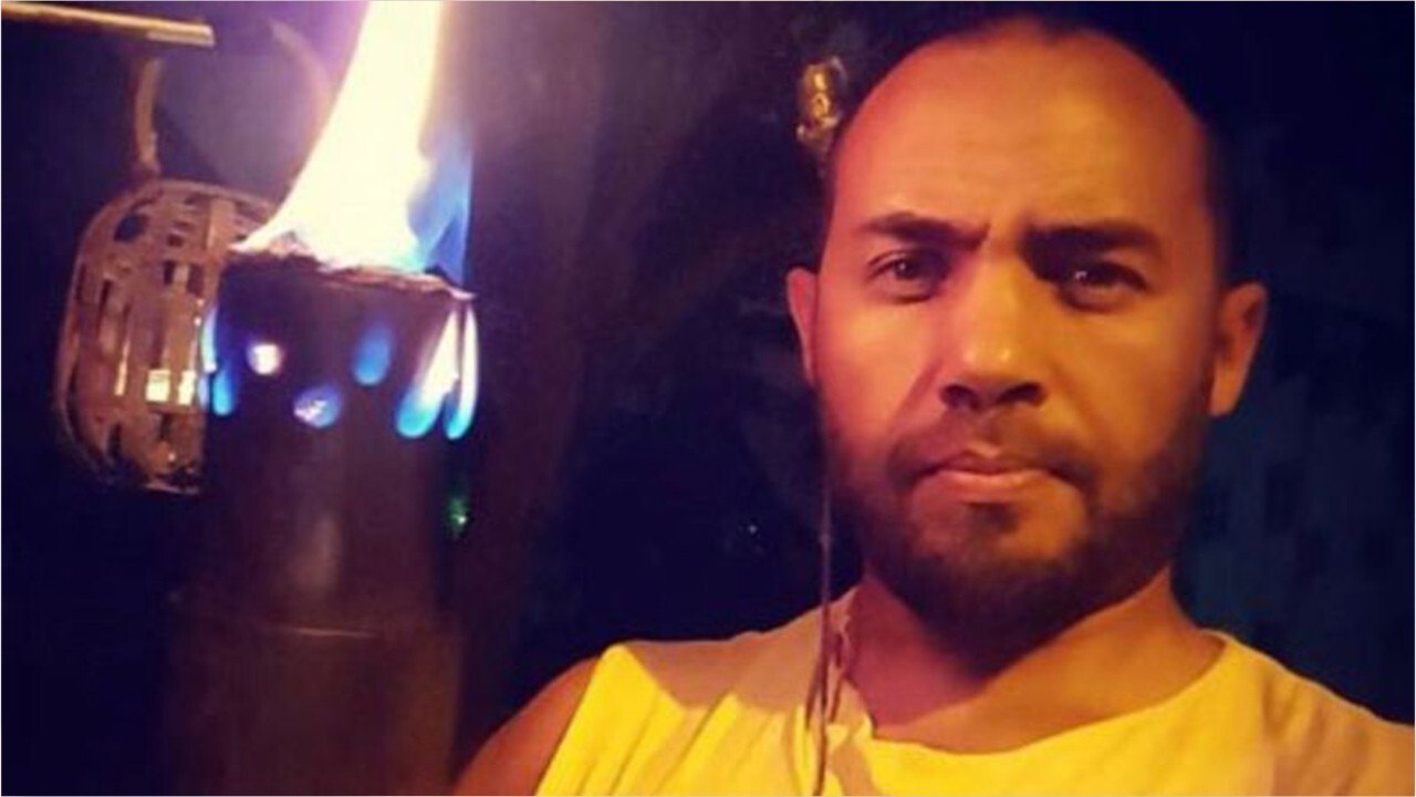 VOICI - Mohamed (Koh-Lanta 5) : pris pour un autre, le candidat qui a failli sacrifier une chèvre fait une mise au point