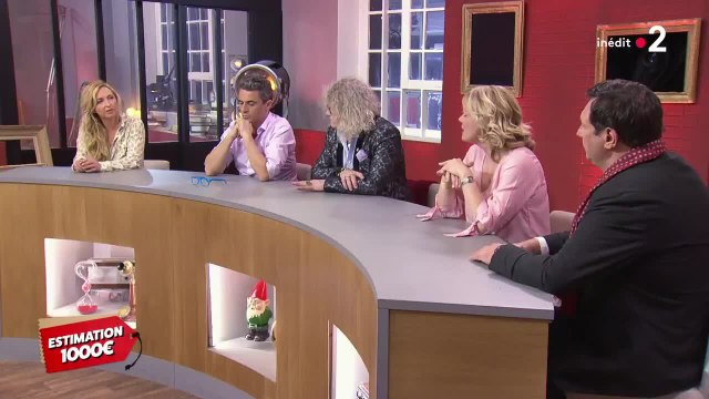 VOICI Affaire conclue : une candidate en pleurs pendant la vente de son objet