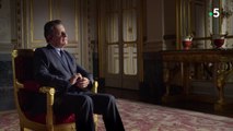 GALA VIDEO - Emmanuel Macron : qui est l'homme qui a convaincu François Hollande de le nommer ministre de l'Economie ?