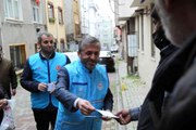 Türkiye Diyanet Vakfı İstanbul'da alışveriş kartı dağıtımına başladı