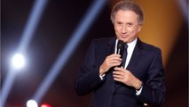 VOICI - Michel Drucker très touché par les coupes budgétaires, il pense de plus en plus à quitter France 2
