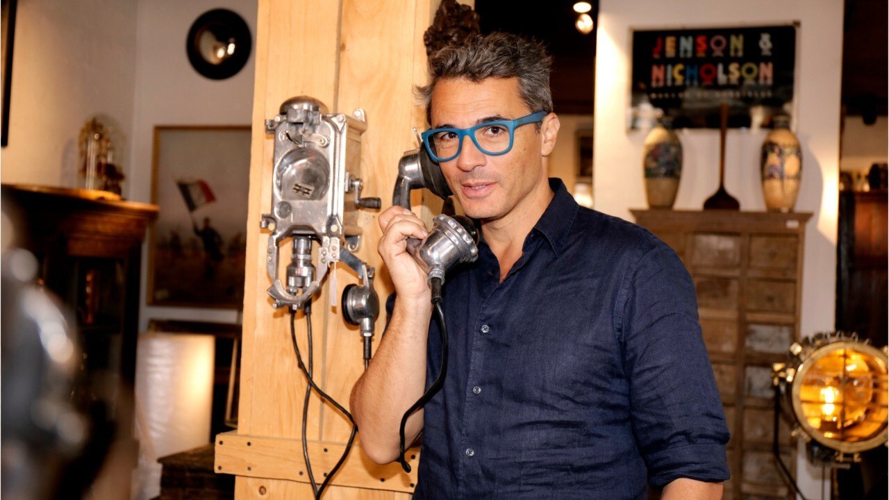 VOICI Affaire conclue : ce que la maman de Julien Cohen l’a forcé à faire pour l’émission