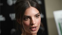 VOICI Emily Ratajkowski dégaine un maillot de bain importable et affole les internautes