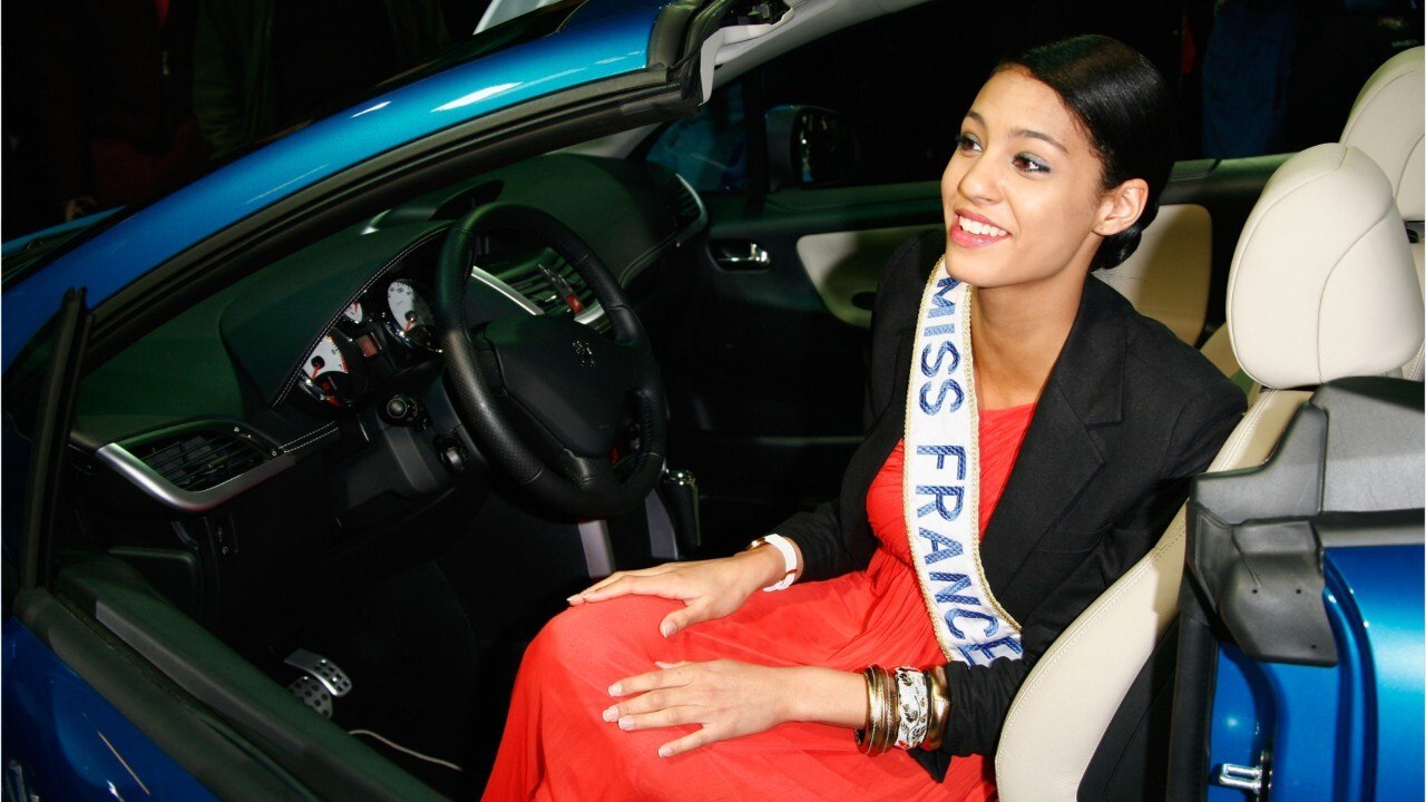 VOICI Chloé Mortaud : l’ex-Miss France annonce sa séparation avec Romain Thievin