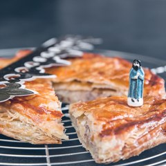 CAM - Pourquoi cache-t-on une fève dans les galettes ?