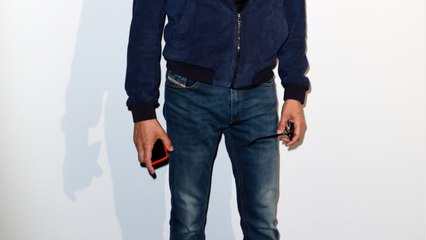 VOICI - Anthony Delon Follement Épris : Son Puissant Hymne À L'amour (1)