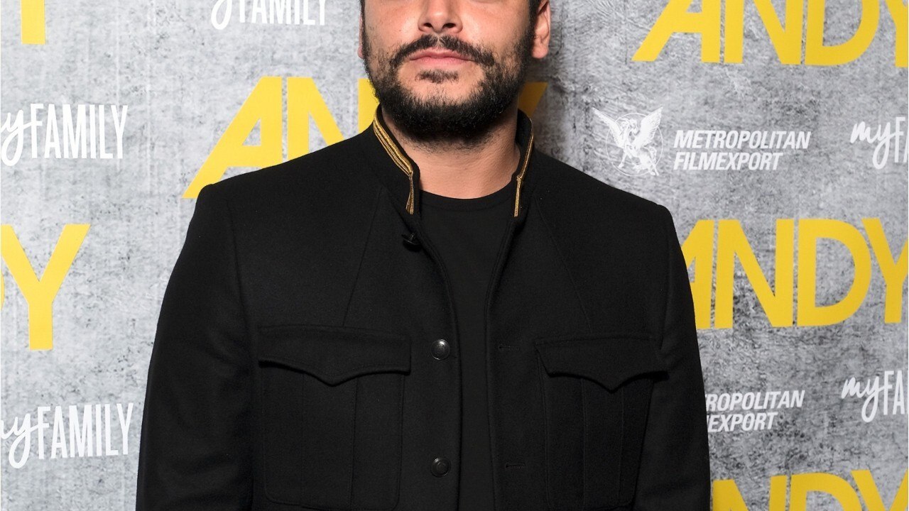 VOICI Kev Adams : sa réponse hilarante aux critiques sur sa nouvelle coupe de cheveux