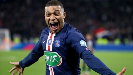 VOICI Covid-19 : Kylian Mbappé a fait un « très gros don " à la Fondation Abbé Pierre