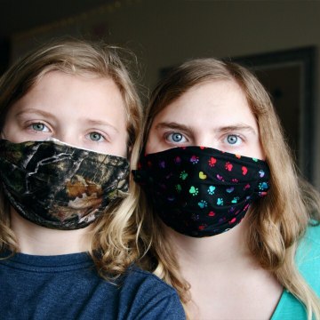 VOICI DIY SOCIAL : Comment Fabriquer Un Masque En Tissu Sans Couture (1)