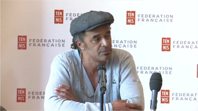 VOICI Yannick Noah : un père confiné et inquiet pour ses enfants éparpillés aux quatre coins du monde.