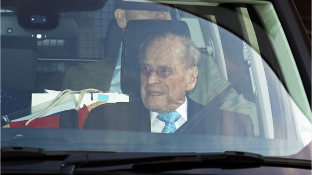 VOICI - Prince Philip : comment le duc d'Edimbourg fêtera-t-il son 99e anniversaire ?