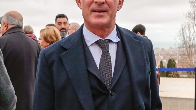 VOICI Manuel Valls : Le Gorafi se moque de lui, il répond avec humour