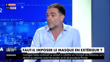 VOICI Yann Moix choque en assurant que les chiffres de l'épidémie de Covid-19 sont « ridicules »