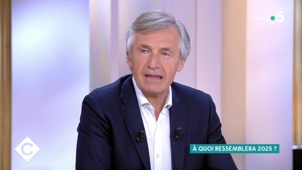 VOICI - C à vous : Emmanuel Macron a-t-il livré à L'Opinion son programme pour 2022 ?