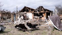 كاميرا الجزيرة ترصد الدمار في بلدة تشوهويف شمال شرق خاركيف