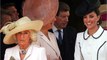 FEMME ACTUELLE - Kate Middleton recadrée par Camilla Parker-Bowles en pleine cérémonie
