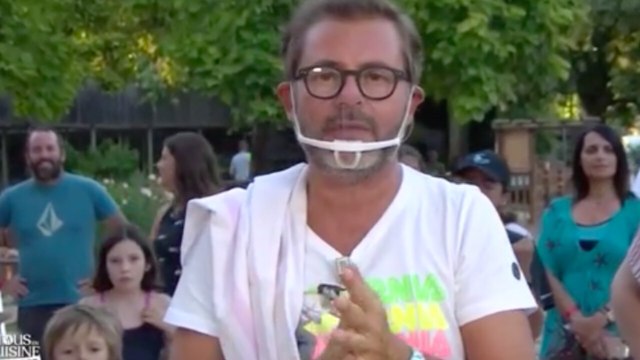 FEMME ACTUELLE - Tous en cuisine : gestes barrières non respectés, pas de masque... la Toile en colère