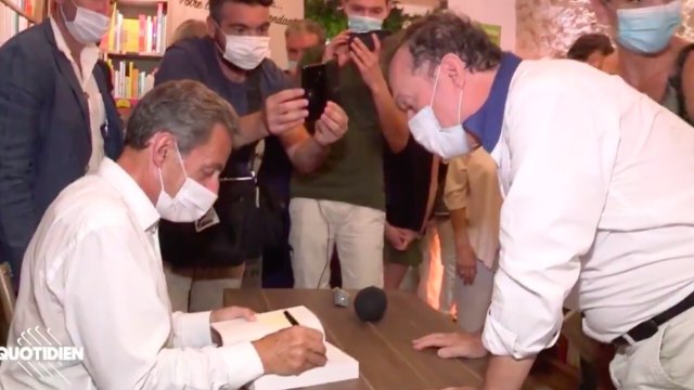 FEMME ACTUELLE - Julien Lepers se plaint (encore) de son licenciement… auprès de Nicolas Sarkozy