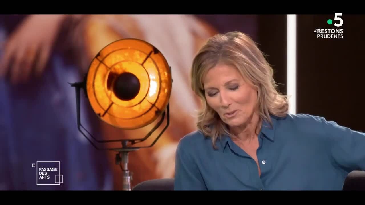FEMME ACTUELLE - Nicolas Bedos, gêné par Claire Chazal : il la recale et jette un froid