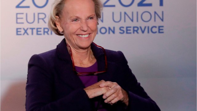 FEMME ACTUELLE - Christine Ockrent très admirative du courage et du talent de sa belle-fille Camille Kouchner