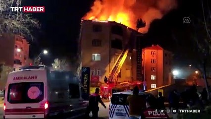 Elazığ'da 5 katlı binada yangın