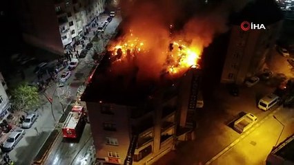Elazığ'da geceyi gündüze çeviren bina yangını, onlarca insan tahliye edildi