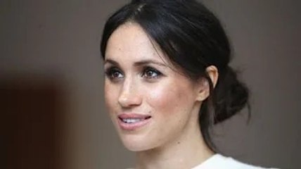 Tải video: Meghan Markle tries to trademark word 'archetypes' as Duchess launches Spotify podcast