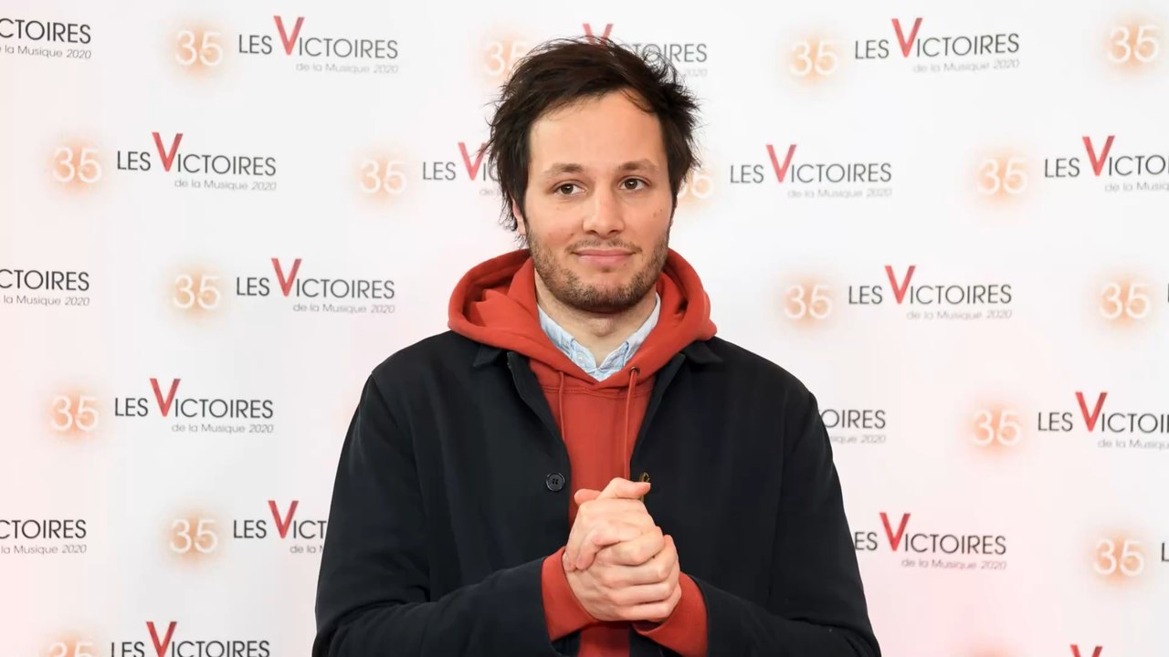 "C'est trop le bonheur" : Vianney fait de rares confidences sur son fils, en vidéo