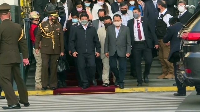 Перу: комендантский час отменили, но протесты продолжаются