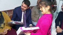 Bakan Murat Kurum ziyaret ettiği aileyi sevince boğdu: Ev taksitlerini üstlendi