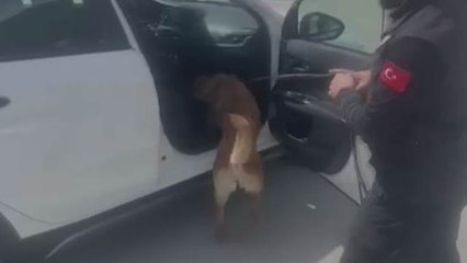 Araca zulalanmış yaklaşık 8 kg. eroin böyle ele geçirildi