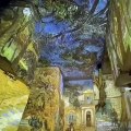 Van Gogh'un eserlerinin sergilendiği  Paris'in ilk dijital sanat müzesi L’Atelier des Lumières
