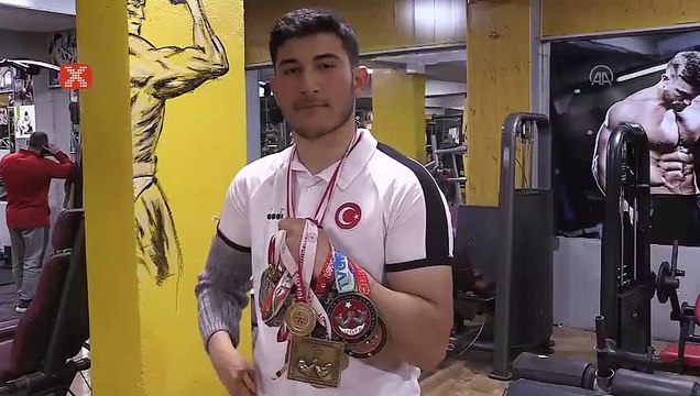 Milli bilek güreşçi, bir haftada 2 Türkiye şampiyonluğu kazandı