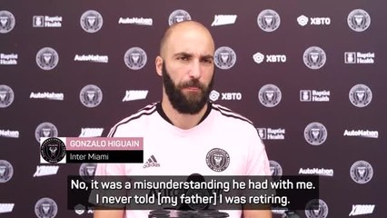 Higuain has no plans to retire