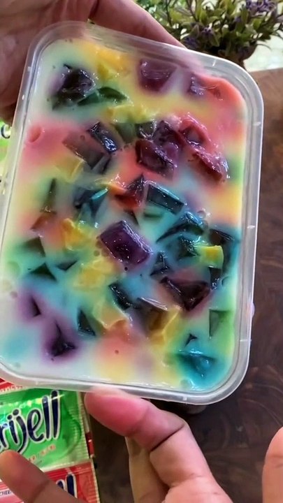 Puding mozaik dari jelly