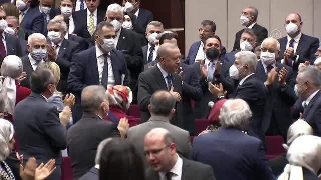 Cumhurbaşkanı Erdoğan: (6 muhalefet partisi) Macaristan'da da bir altılı çıktı ve bunların koordinatörlerinin kimler olduğunu biliyorsunuz. Aynı...