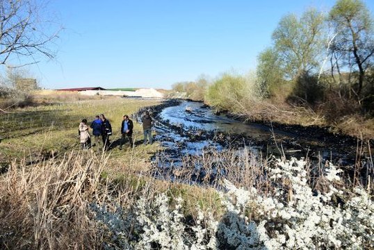 EDİRNE'DE FUEL OİL KAZANI PATLADI; TONLARCA YAKIT ÇEVREYE YAYILDI