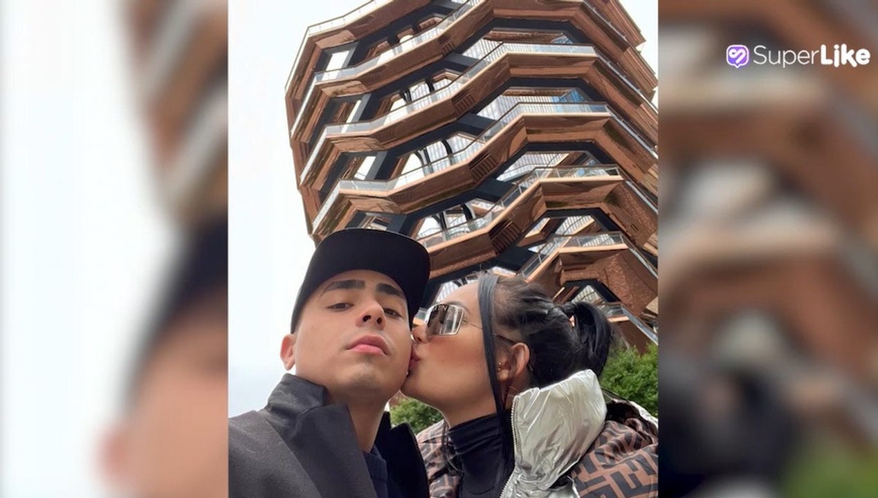 Invitación al matrimonio de Andrea Valdiri y Felipe Saruma dejó divertidos memes