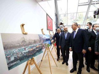 Son dakika... Çavuşoğlu, Brüksel'de Türkiye Güzellikleri Sergisi'nin açılışını yaptı