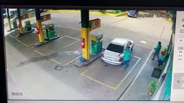 Motorista enche o tanque e foge sem pagar combustível
