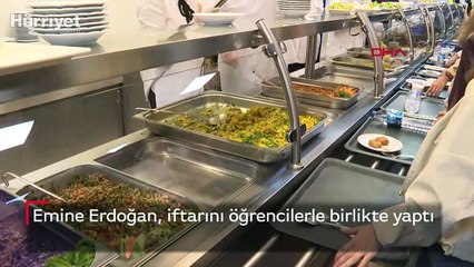 Emine Erdoğan, iftarını öğrencilerle birlikte yaptı